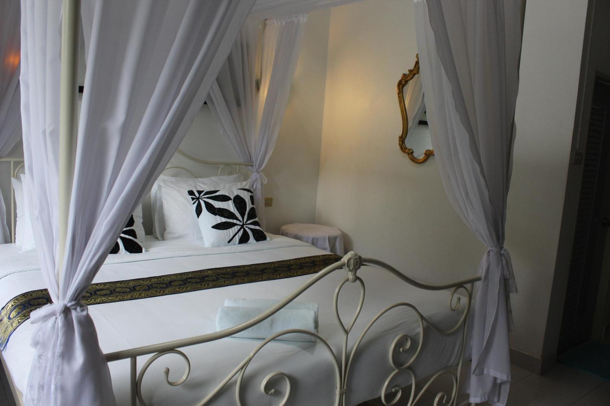 White Elephant Resort Surin Esterno foto