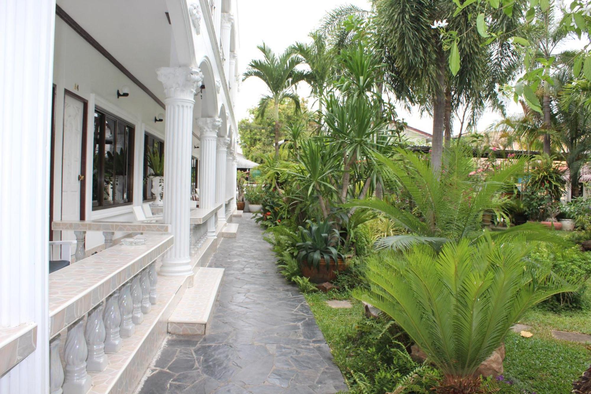 White Elephant Resort Surin Esterno foto