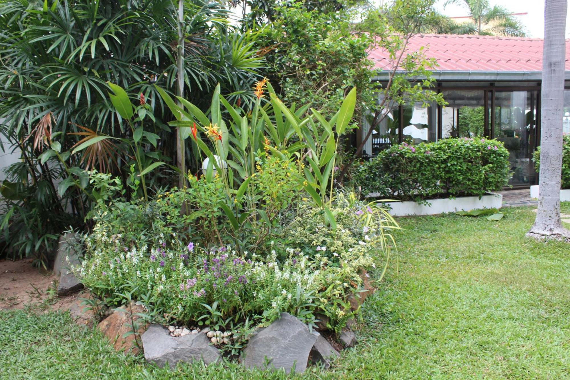 White Elephant Resort Surin Esterno foto